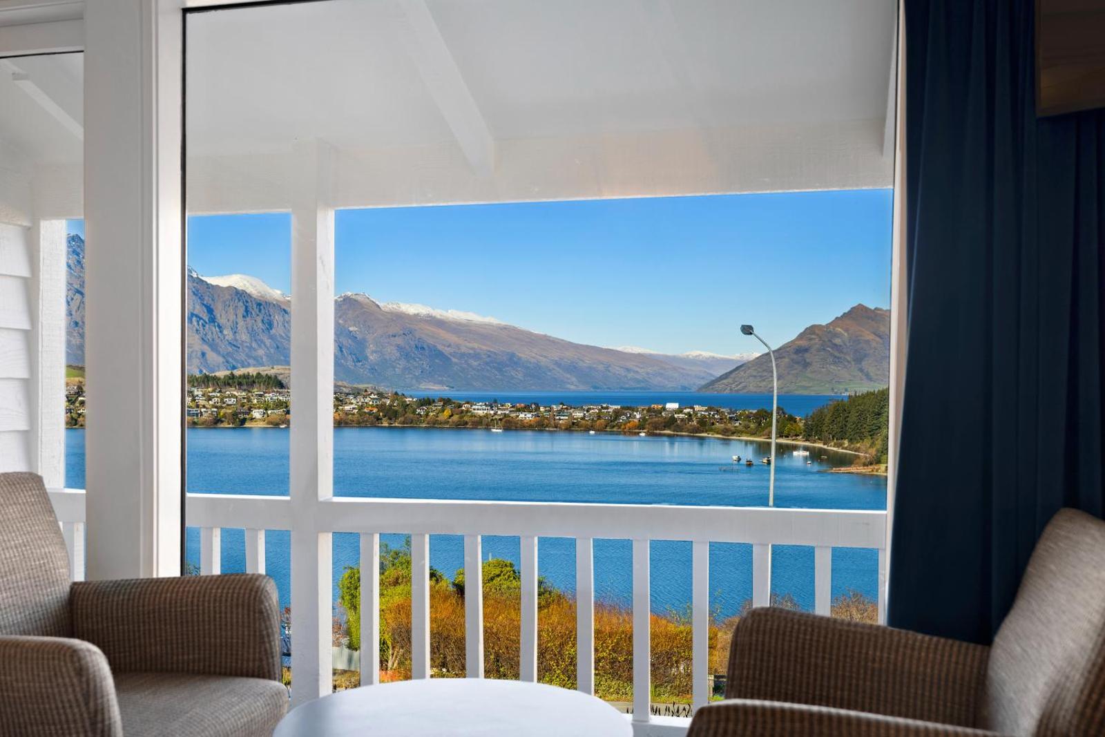 Colonial Village Motel