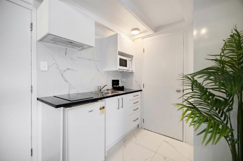 Colonial Village Motel image 29