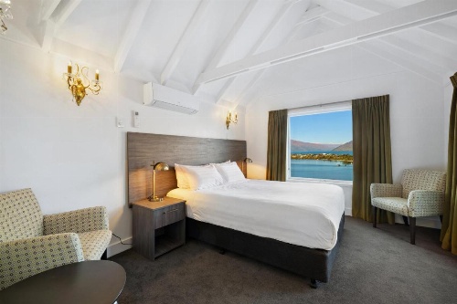 Colonial Village Motel image 33