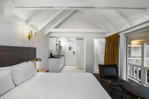 Colonial Village Motel image 34