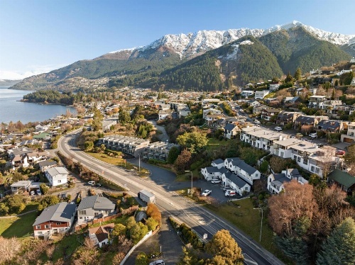 Colonial Village Motel image 42