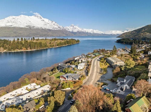 Colonial Village Motel image 45