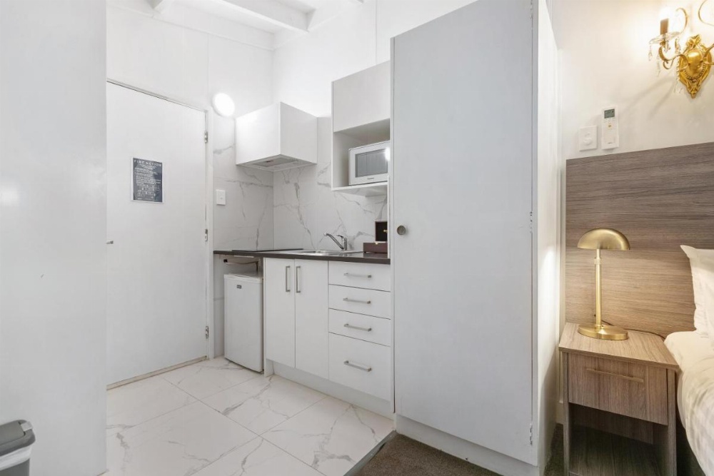 Colonial Village Motel